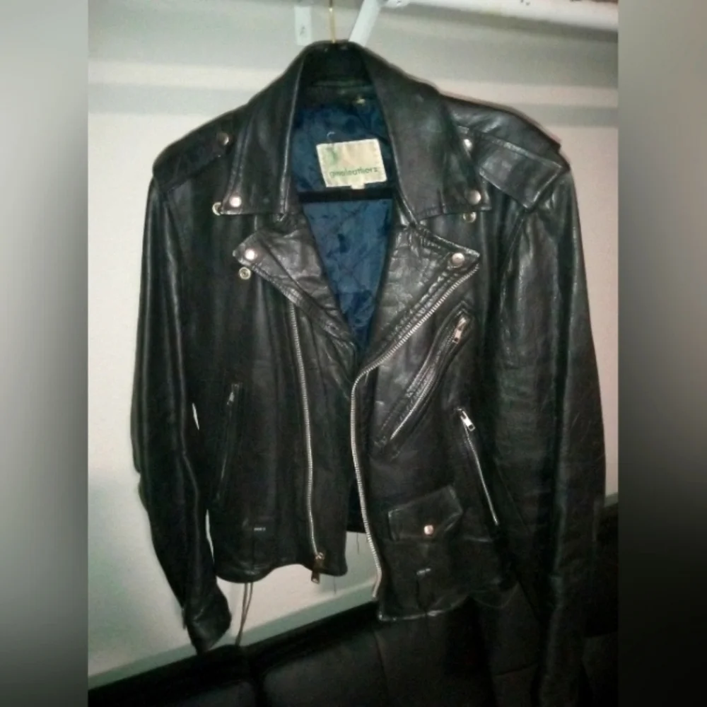 π£ Thick, heavy badass biker leather jacket - Picture 1 of 4